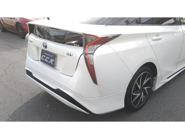 プリウス Ｓ　衝突被害軽減システム　９インチナビ・モデリスタエアロ・モデリスタアルミホイール・フルセグ・ＣＤ／ＤＶＤ再生・Ｂｌｕｅｔｏｏｔｈ・バックカメラ・ＥＴＣ・ドラレコ前後・ＬＥＤライト・フォグ・オートライト・オートハイビーム（65枚目）