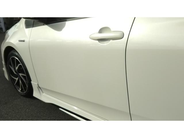 プリウス Ｓ　衝突被害軽減システム　９インチナビ・モデリスタエアロ・モデリスタアルミホイール・フルセグ・ＣＤ／ＤＶＤ再生・Ｂｌｕｅｔｏｏｔｈ・バックカメラ・ＥＴＣ・ドラレコ前後・ＬＥＤライト・フォグ・オートライト・オートハイビーム（68枚目）