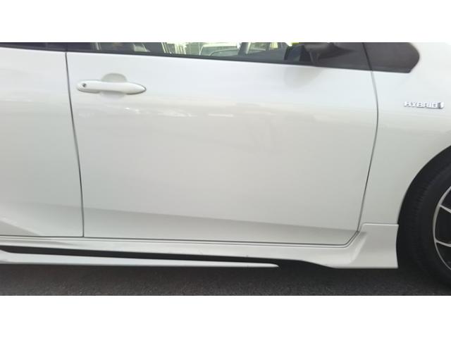 プリウス Ｓ　衝突被害軽減システム　９インチナビ・モデリスタエアロ・モデリスタアルミホイール・フルセグ・ＣＤ／ＤＶＤ再生・Ｂｌｕｅｔｏｏｔｈ・バックカメラ・ＥＴＣ・ドラレコ前後・ＬＥＤライト・フォグ・オートライト・オートハイビーム（75枚目）