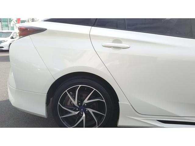 プリウス Ｓ　衝突被害軽減システム　９インチナビ・モデリスタエアロ・モデリスタアルミホイール・フルセグ・ＣＤ／ＤＶＤ再生・Ｂｌｕｅｔｏｏｔｈ・バックカメラ・ＥＴＣ・ドラレコ前後・ＬＥＤライト・フォグ・オートライト・オートハイビーム（78枚目）