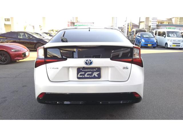 プリウス Ｓツーリングセレクション・ブラックエディション　９インチナビ・フルセグ・ＣＤ／ＤＶＤ再生・Ｂｌｕｅｔｏｏｔｈ・ＥＴＣ・全周囲カメラ・ドラレコ前後・衝突被害軽減システム・車線逸脱警報・１００Ｖ電源・レザー調シート・シートヒーター・ＬＥＤライト（3枚目）