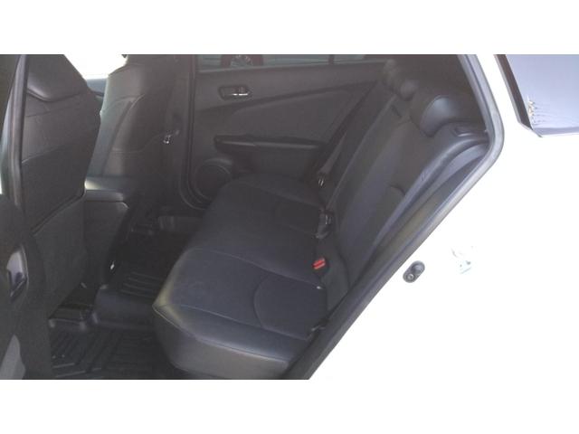 プリウス Ｓツーリングセレクション・ブラックエディション　９インチナビ・フルセグ・ＣＤ／ＤＶＤ再生・Ｂｌｕｅｔｏｏｔｈ・ＥＴＣ・全周囲カメラ・ドラレコ前後・衝突被害軽減システム・車線逸脱警報・１００Ｖ電源・レザー調シート・シートヒーター・ＬＥＤライト（26枚目）