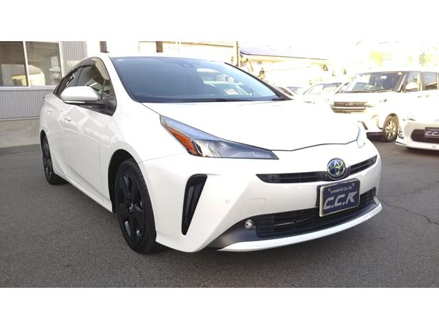 プリウス Ｓツーリングセレクション・ブラックエディション　９インチナビ・フルセグ・ＣＤ／ＤＶＤ再生・Ｂｌｕｅｔｏｏｔｈ・ＥＴＣ・全周囲カメラ・ドラレコ前後・衝突被害軽減システム・車線逸脱警報・１００Ｖ電源・レザー調シート・シートヒーター・ＬＥＤライト（33枚目）