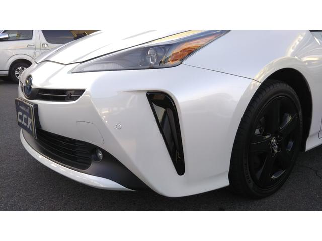プリウス Ｓツーリングセレクション・ブラックエディション　９インチナビ・フルセグ・ＣＤ／ＤＶＤ再生・Ｂｌｕｅｔｏｏｔｈ・ＥＴＣ・全周囲カメラ・ドラレコ前後・衝突被害軽減システム・車線逸脱警報・１００Ｖ電源・レザー調シート・シートヒーター・ＬＥＤライト（38枚目）