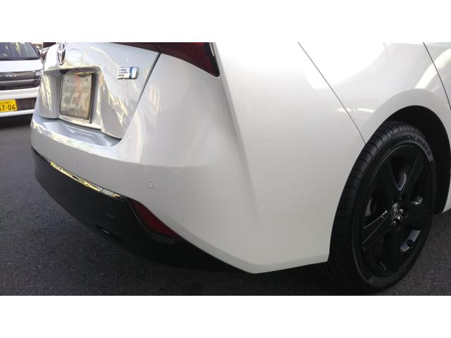 プリウス Ｓツーリングセレクション・ブラックエディション　９インチナビ・フルセグ・ＣＤ／ＤＶＤ再生・Ｂｌｕｅｔｏｏｔｈ・ＥＴＣ・全周囲カメラ・ドラレコ前後・衝突被害軽減システム・車線逸脱警報・１００Ｖ電源・レザー調シート・シートヒーター・ＬＥＤライト（43枚目）