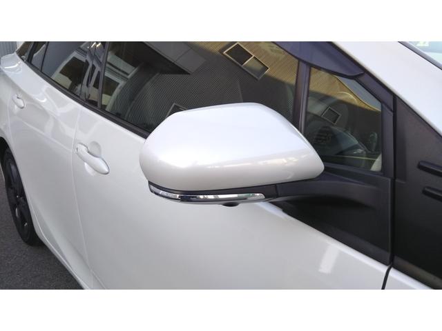プリウス Ｓツーリングセレクション・ブラックエディション　９インチナビ・フルセグ・ＣＤ／ＤＶＤ再生・Ｂｌｕｅｔｏｏｔｈ・ＥＴＣ・全周囲カメラ・ドラレコ前後・衝突被害軽減システム・車線逸脱警報・１００Ｖ電源・レザー調シート・シートヒーター・ＬＥＤライト（47枚目）