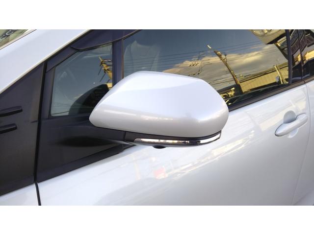 プリウス Ｓツーリングセレクション・ブラックエディション　９インチナビ・フルセグ・ＣＤ／ＤＶＤ再生・Ｂｌｕｅｔｏｏｔｈ・ＥＴＣ・全周囲カメラ・ドラレコ前後・衝突被害軽減システム・車線逸脱警報・１００Ｖ電源・レザー調シート・シートヒーター・ＬＥＤライト（53枚目）