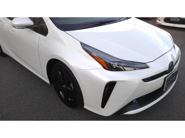 プリウス Ｓツーリングセレクション・ブラックエディション　９インチナビ・フルセグ・ＣＤ／ＤＶＤ再生・Ｂｌｕｅｔｏｏｔｈ・ＥＴＣ・全周囲カメラ・ドラレコ前後・衝突被害軽減システム・車線逸脱警報・１００Ｖ電源・レザー調シート・シートヒーター・ＬＥＤライト（64枚目）