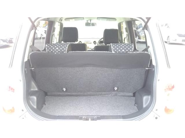 全車専門スタッフによる内装クリーニング、外装磨きを実施しており、見えない細かい部分まで気を使っております。是非、一度お客様自身の目で確かめて頂けたらと思います。