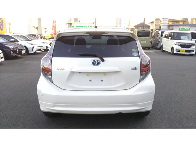 アクア Ｇ　モデリスタエアロ　メモリーナビ・フルセグ・ＣＤ／ＤＶＤ再生・Ｂｌｕｅｔｏｏｔｈ・ＥＴＣ・バックカメラ・コーナーセンサー・ＨＩＤライト・フォグオートライト・スマートキー・プッシュスタート（3枚目）