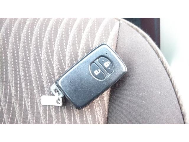 アクア Ｇ　モデリスタエアロ　メモリーナビ・フルセグ・ＣＤ／ＤＶＤ再生・Ｂｌｕｅｔｏｏｔｈ・ＥＴＣ・バックカメラ・コーナーセンサー・ＨＩＤライト・フォグオートライト・スマートキー・プッシュスタート（13枚目）