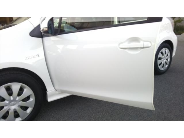 アクア Ｇ　モデリスタエアロ　メモリーナビ・フルセグ・ＣＤ／ＤＶＤ再生・Ｂｌｕｅｔｏｏｔｈ・ＥＴＣ・バックカメラ・コーナーセンサー・ＨＩＤライト・フォグオートライト・スマートキー・プッシュスタート（50枚目）