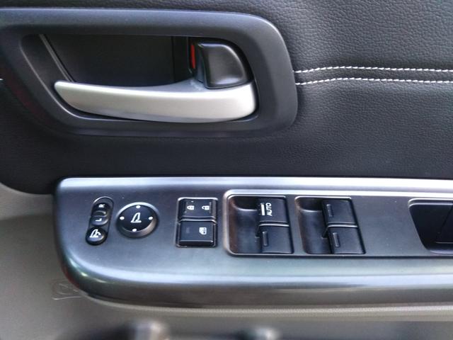 フリードハイブリッド ハイブリッド・Gホンダセンシング 4WD ギャザーズナビ・フルセグ・CD/DVD再生・Bluetooth・ETC・バックカメラ・両側パワースライド・シートヒーター・LEDライト・オートライト・オートクルーズ・スマートキー・プッシュスタート(17枚目)