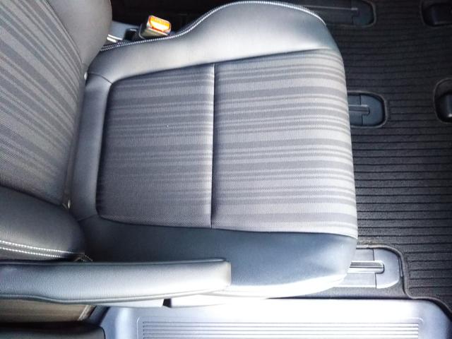 フリードハイブリッド ハイブリッド・Gホンダセンシング 4WD ギャザーズナビ・フルセグ・CD/DVD再生・Bluetooth・ETC・バックカメラ・両側パワースライド・シートヒーター・LEDライト・オートライト・オートクルーズ・スマートキー・プッシュスタート(30枚目)