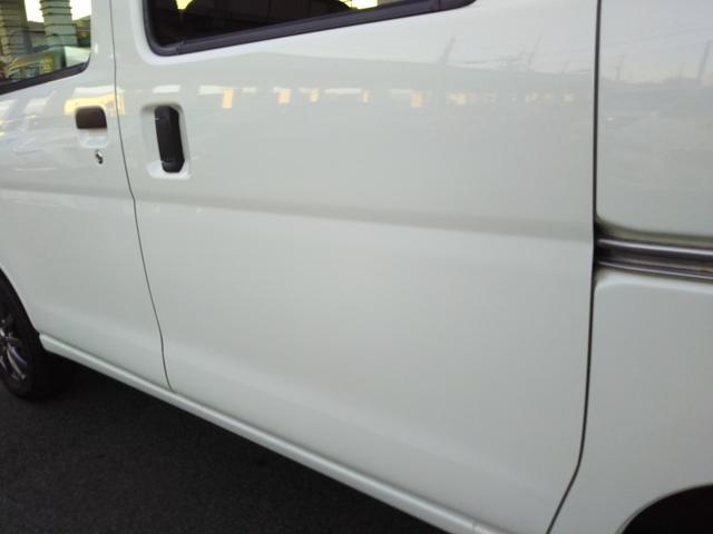 ハイゼットカーゴ クルーズ　ハイルーフ　メモリーナビ・フルセグ・ＣＤ／ＤＶＤ再生・Ｂｌｕｅｔｏｏｔｈ・バックカメラ・ＥＴＣ・キーレス・社外アルミ（71枚目）