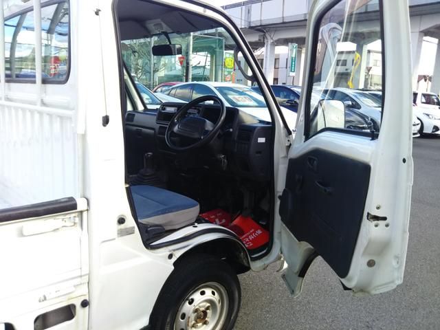 ���₢���킹�͂O�W�U�|�Q�T�P�|�S�T�T�S�܂ł��肢���܂��B