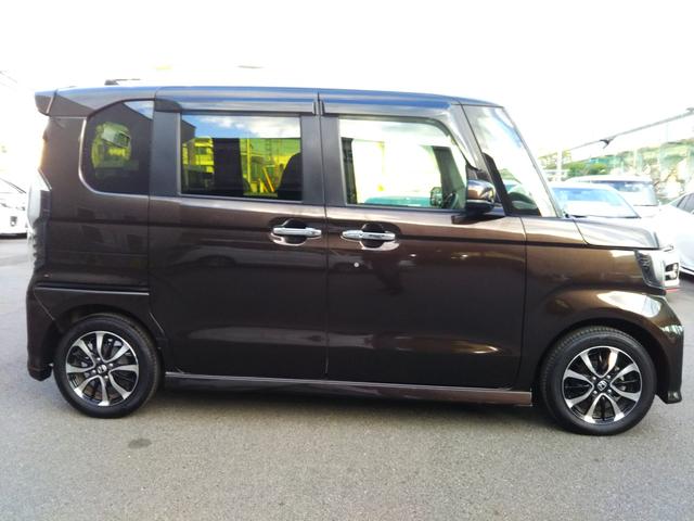 Ｎ－ＢＯＸカスタム Ｇ・ＥＸホンダセンシング　８インチナビ・フルセグ・ＣＤ／ＤＶＤ再生・ＵＳＢ・Ｂｌｕｅｔｏｏｔｈ・ＥＴＣ・バックカメラ・両側パワースライド・ＬＥＤライト・フォグ・オートクルーズ・スマートキー・プッシュスタート・オートクルーズ（4枚目）