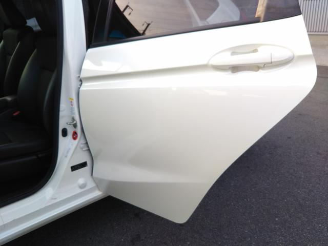 ���X�́A�i�t�y�Вc�@�l���{���Î����Ԕ̔�����A����z���S�ƐM���̒��ÎԔ̔��X�ł��B