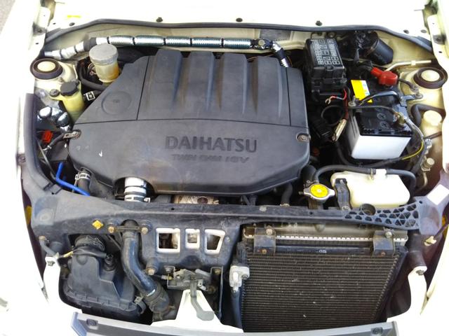 コペン アクティブトップ メモリーナビ・ワンセグ・CD/DVD再生・USB・ETC・赤革シート・BLITZターボタイマー・BLITZブーストコントローラー・ドラレコ・シートヒーター・社外スピーカー・HIDライト・フォグ(6枚目)