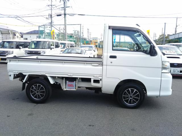 ハイゼットトラック エアコン・パワステ スペシャル 5速・4WD・パワステ・エアコン・社外アルミ(4枚目)