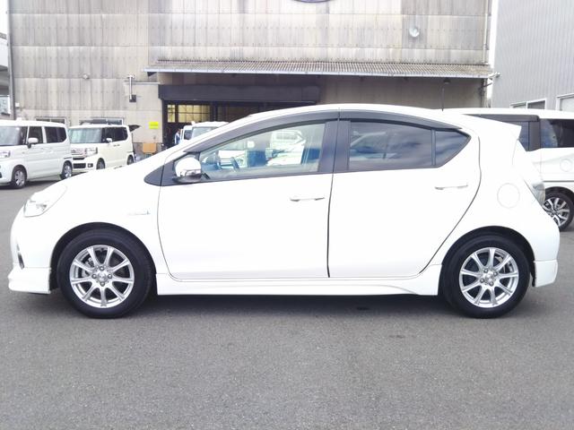 アクア Gブラックソフトレザーセレクション フルエアロ・CDデッキ・ETC・社外アルミ15インチ・ドラレコ・オートライト・スマートキー・プッシュスタート(5枚目)