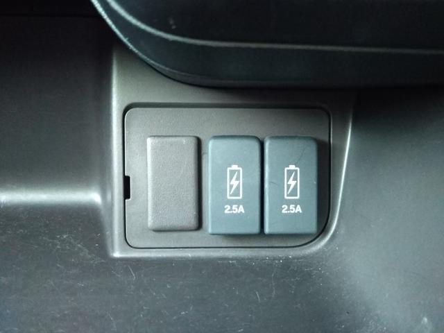 Ｎ－ＢＯＸ Ｇ・Ｌホンダセンシング　カッパーブラウンスタイル　メモリーナビ８インチ・フルセグ・ＣＤ／ＤＶＤ再生・Ｂｌｕｅｔｏｏｔｈ・バックカメラ・ＥＴＣ・ＵＳＢ・クルーズコントロール・ＬＥＤライト・オートライト・両側パワースライドドア（13枚目）