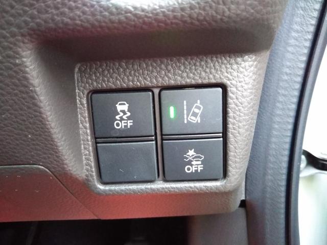 Ｎ－ＢＯＸ Ｇ・Ｌホンダセンシング　カッパーブラウンスタイル　メモリーナビ８インチ・フルセグ・ＣＤ／ＤＶＤ再生・Ｂｌｕｅｔｏｏｔｈ・バックカメラ・ＥＴＣ・ＵＳＢ・クルーズコントロール・ＬＥＤライト・オートライト・両側パワースライドドア（15枚目）