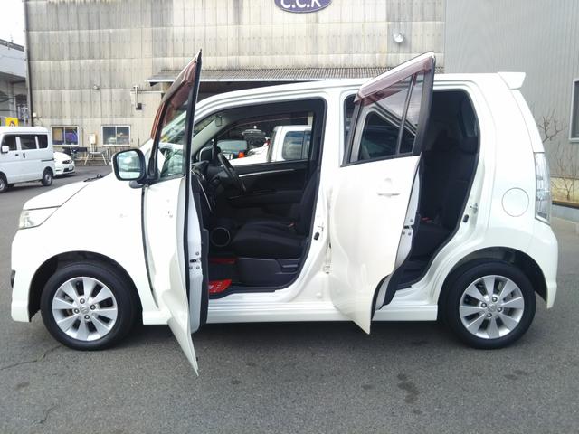 ���₢���킹�͂O�W�U�|�Q�T�P�|�S�T�T�S�܂ł��肢���܂��B