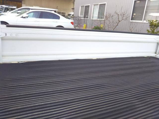 ���X�́A���q�l�Ɩ��i�����t��������S�|���Ă���܂��B���ЍH����������Ă���܂��̂ŁA�A�t�^�[�����e�i���X�����C���������B