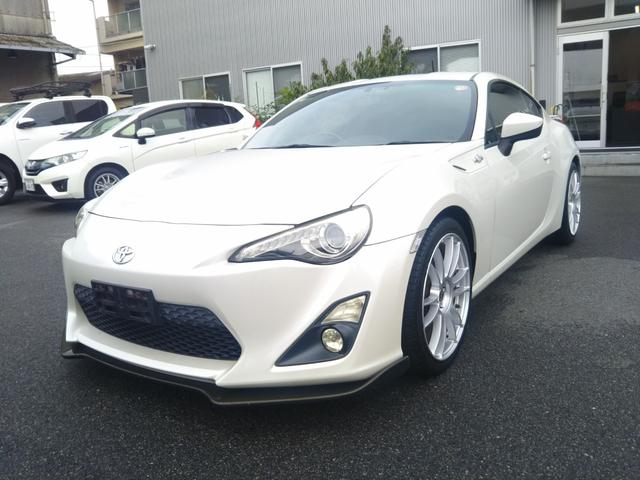 ＧＴリミテッド　エアロ　メモリーナビ・フルセグ・ＣＤ／ＤＶＤ・Ｂｌｕｅｔｏｏｔｈ・バックカメラ・ドラレコ・ＥＴＣ・シートヒーター・レイズ１８インチホイール・ＨＩＤライト・フォグ・オートライト・パドルシフト（画像28）