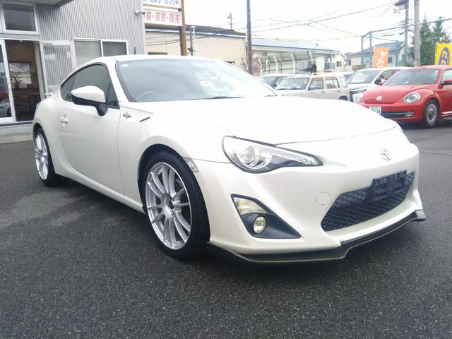 ＧＴリミテッド　エアロ　メモリーナビ・フルセグ・ＣＤ／ＤＶＤ・Ｂｌｕｅｔｏｏｔｈ・バックカメラ・ドラレコ・ＥＴＣ・シートヒーター・レイズ１８インチホイール・ＨＩＤライト・フォグ・オートライト・パドルシフト（画像29）