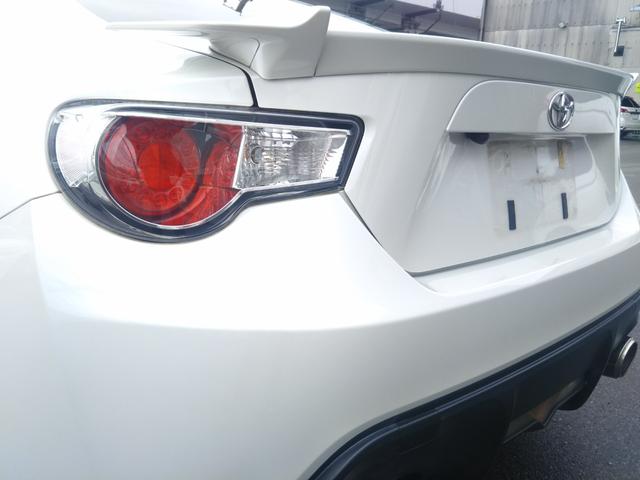 ＧＴリミテッド　エアロ　メモリーナビ・フルセグ・ＣＤ／ＤＶＤ・Ｂｌｕｅｔｏｏｔｈ・バックカメラ・ドラレコ・ＥＴＣ・シートヒーター・レイズ１８インチホイール・ＨＩＤライト・フォグ・オートライト・パドルシフト（画像39）