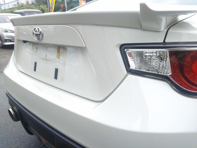 ＧＴリミテッド　エアロ　メモリーナビ・フルセグ・ＣＤ／ＤＶＤ・Ｂｌｕｅｔｏｏｔｈ・バックカメラ・ドラレコ・ＥＴＣ・シートヒーター・レイズ１８インチホイール・ＨＩＤライト・フォグ・オートライト・パドルシフト（画像40）