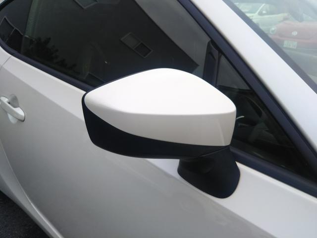 ＧＴリミテッド　エアロ　メモリーナビ・フルセグ・ＣＤ／ＤＶＤ・Ｂｌｕｅｔｏｏｔｈ・バックカメラ・ドラレコ・ＥＴＣ・シートヒーター・レイズ１８インチホイール・ＨＩＤライト・フォグ・オートライト・パドルシフト（画像44）