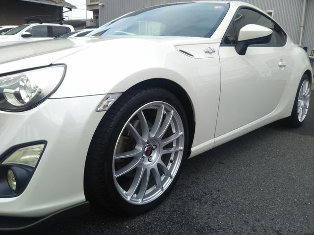 ＧＴリミテッド　エアロ　メモリーナビ・フルセグ・ＣＤ／ＤＶＤ・Ｂｌｕｅｔｏｏｔｈ・バックカメラ・ドラレコ・ＥＴＣ・シートヒーター・レイズ１８インチホイール・ＨＩＤライト・フォグ・オートライト・パドルシフト（画像53）