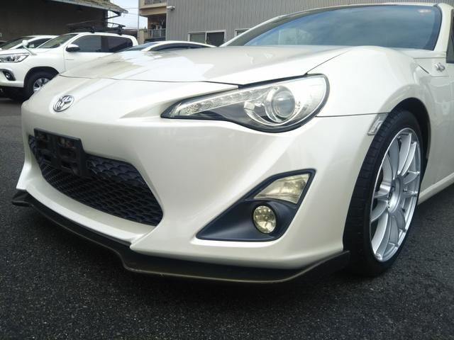 ＧＴリミテッド　エアロ　メモリーナビ・フルセグ・ＣＤ／ＤＶＤ・Ｂｌｕｅｔｏｏｔｈ・バックカメラ・ドラレコ・ＥＴＣ・シートヒーター・レイズ１８インチホイール・ＨＩＤライト・フォグ・オートライト・パドルシフト（画像77）
