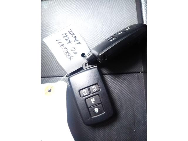 ハイブリッドＧｉ　ブラックテーラード　１０インチナビ・フルセグ・ＣＤ／ＤＶＤ・Ｂｌｕｅｔｏｏｔｈ・ＥＴＣ・両側パワースライドドア・シートヒーター・エアロ・ＬＥＤライト・フォグ・オートライト・オートハイビーム・クルーズコントロール（画像13）