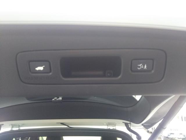 ｅ：ＨＥＶ　Ｚ特別仕様車ブラックスタイル　　ＳＥＮＳＩＮＧ　本革シート・革ハンドル・９インチディスプレー・フルセグ・Ｂｌｕｅｔｏｏｔｈ・ＣａｒＰｌａｙ・ＵＳＢ・マルチビューカメラシステム・ドラレコ・パワーバックドア・シートヒーター前後・ハンドルヒーター（画像23）