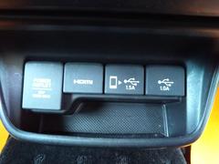 �ĶȻ��֣����������������������ǱĶȤ��Ƥ���ޤ�����ǯ��ǯ�ϡ�������ǥ󥦥������ϵ٤ߤǤ��� 6