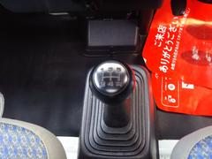 �ĶȻ��֣����������������������ǱĶȤ��Ƥ���ޤ�����ǯ��ǯ�ϡ�������ǥ󥦥������ϵ٤ߤǤ��� 4