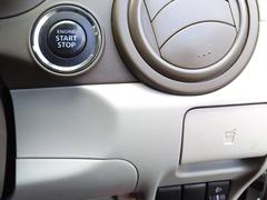 キャッシュレス決済も取り扱っております。オイル交換や車検も対応可能です！ 5