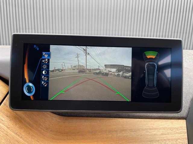ｉ３ ベースグレード　革シート（シートヒーター）純正ナビ＆バックカメラ　純正１９インチＡＷ　スマートキー２（14枚目）