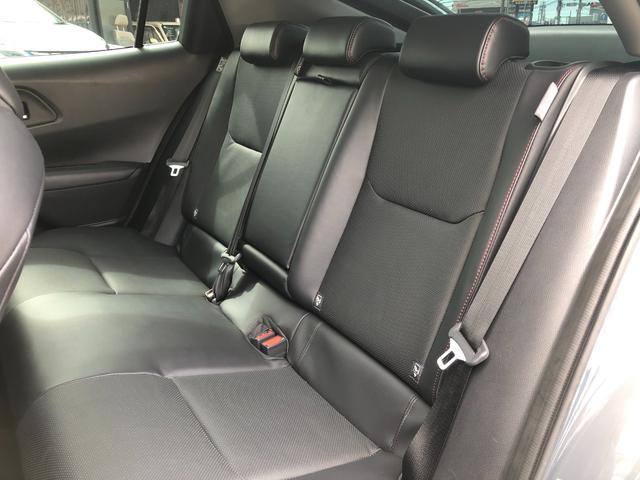 プリウス Z 黒革シート(ヒーター&ベンチレーション)) 純正12.3インチナビTV&パノラミックビューモニター パワーバックドア デジタルインナーミラー 純正19インチAW(9枚目)