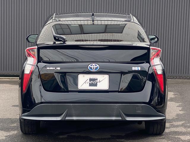 プリウス Sツーリングセレクション 黒レザーシート 純正9インチナビフルセグTV&バックカメラ ETC LEDヘッドランプ&フォグ 純正17インチAW ドライブレコーダー(4枚目)