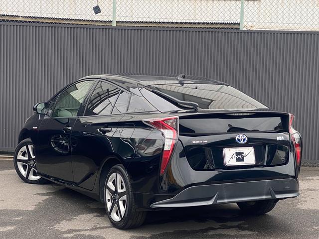 プリウス Sツーリングセレクション 黒レザーシート 純正9インチナビフルセグTV&バックカメラ ETC LEDヘッドランプ&フォグ 純正17インチAW ドライブレコーダー(5枚目)