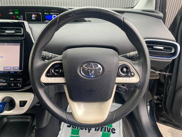 プリウス Sツーリングセレクション 黒レザーシート 純正9インチナビフルセグTV&バックカメラ ETC LEDヘッドランプ&フォグ 純正17インチAW ドライブレコーダー(11枚目)