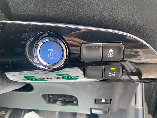 プリウス Sツーリングセレクション 黒レザーシート 純正9インチナビフルセグTV&バックカメラ ETC LEDヘッドランプ&フォグ 純正17インチAW ドライブレコーダー(18枚目)