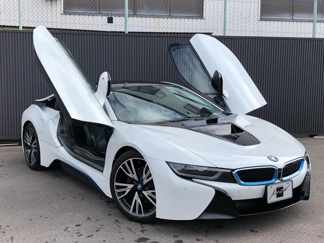 i8 ベースグレード 純正ナビ&360°カメラ ハーマンカードン 20インチAW 黒革シート 追従クルーズコントロール スマートキー プッシュスタート  ヘッドアップディスプレイ(3枚目)