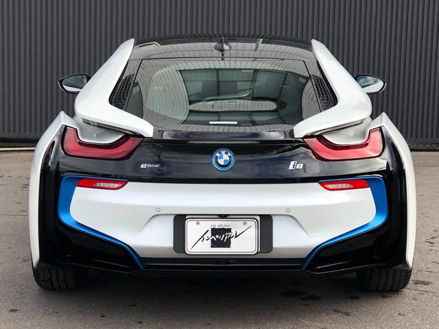 i8 ベースグレード 純正ナビ&360°カメラ ハーマンカードン 20インチAW 黒革シート 追従クルーズコントロール スマートキー プッシュスタート  ヘッドアップディスプレイ(8枚目)
