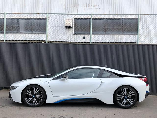 i8 ベースグレード 純正ナビ&360°カメラ ハーマンカードン 20インチAW 黒革シート 追従クルーズコントロール スマートキー プッシュスタート  ヘッドアップディスプレイ(11枚目)